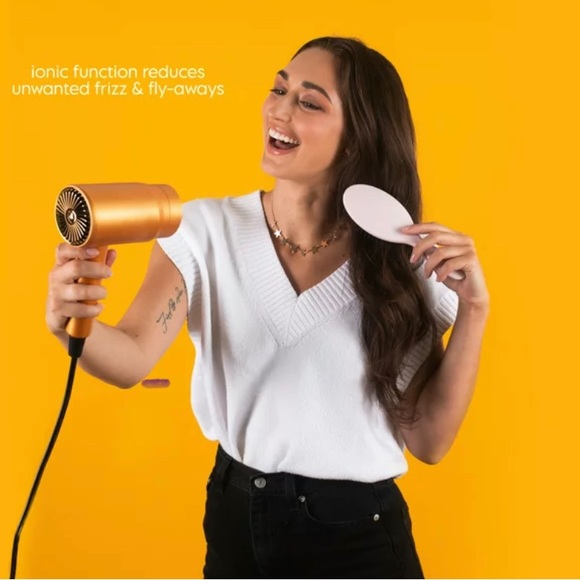 🆕 Danielle Creations lonic Gold Hair Blow Dryer With Adjustable Speed & Heat - Picture 4 of 7